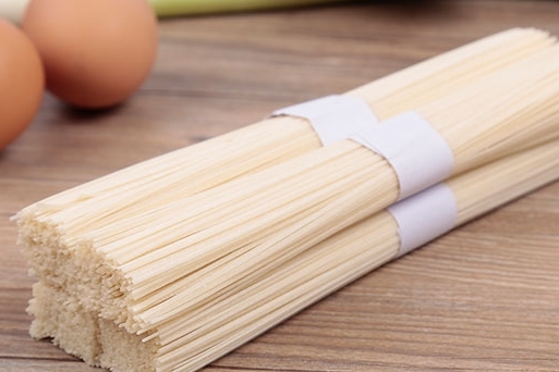 手工面的干燥，使用高溫烘干除濕機